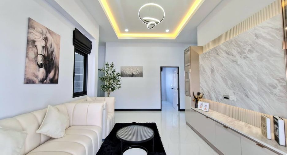 Haus zum Kauf mit 3 Zimmer in Bang Lamung, Chonburi
