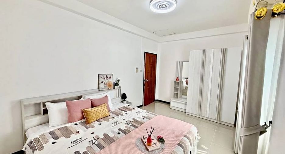 Haus zum Kauf mit 3 Zimmer in Bang Lamung, Chonburi