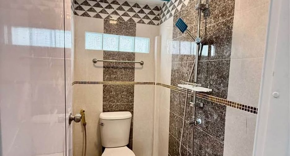 Haus zum Kauf mit 3 Zimmer in Bang Lamung, Chonburi