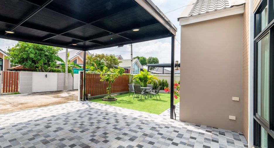 Casa en venta de 3 habitaciones en Bang Lamung, Chonburi