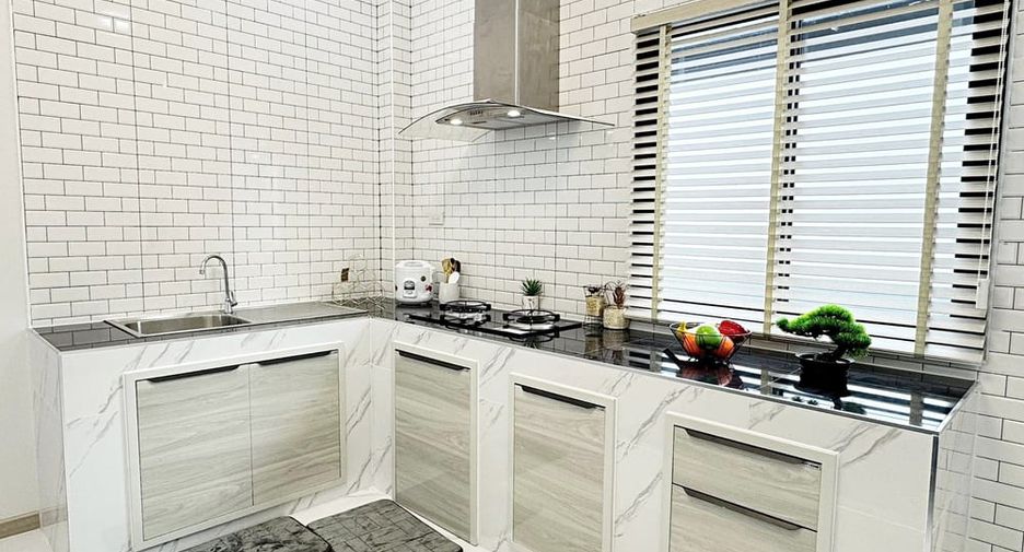Casa en venta de 3 habitaciones en Bang Lamung, Chonburi