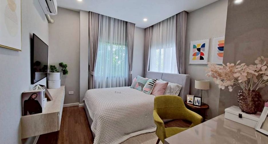 Casa en venta de 4 habitaciones en Bang Lamung, Chonburi