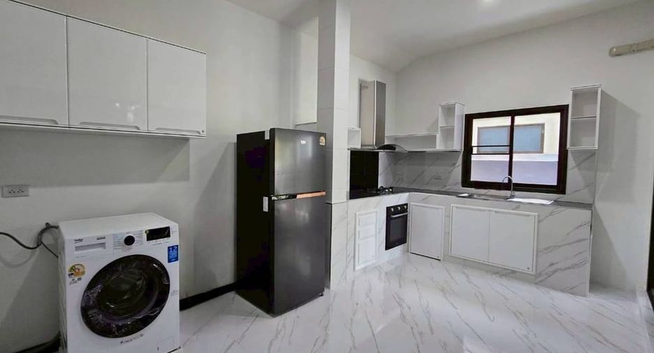Casa en venta de 3 habitaciones en Bang Lamung, Chonburi
