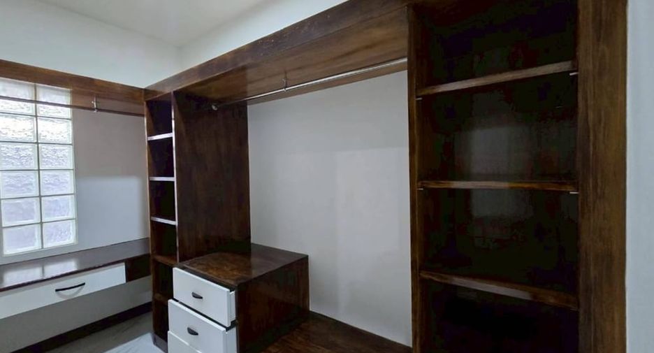 Casa en venta de 3 habitaciones en Bang Lamung, Chonburi