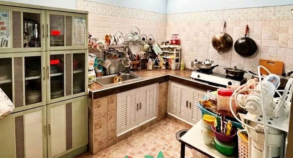 Reihenhaus zum Kauf mit 4 Zimmer in Mueang Nonthaburi, Nonthaburi