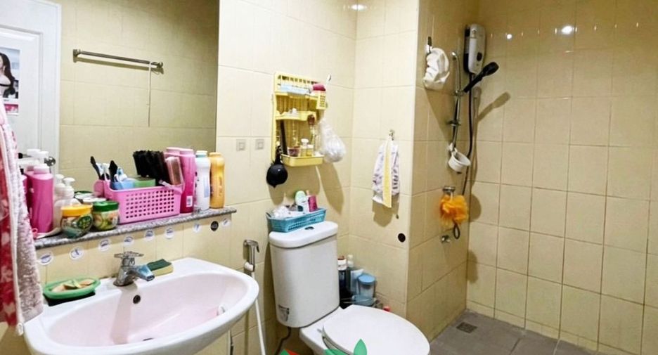 Reihenhaus zum Kauf mit 4 Zimmer in Mueang Nonthaburi, Nonthaburi