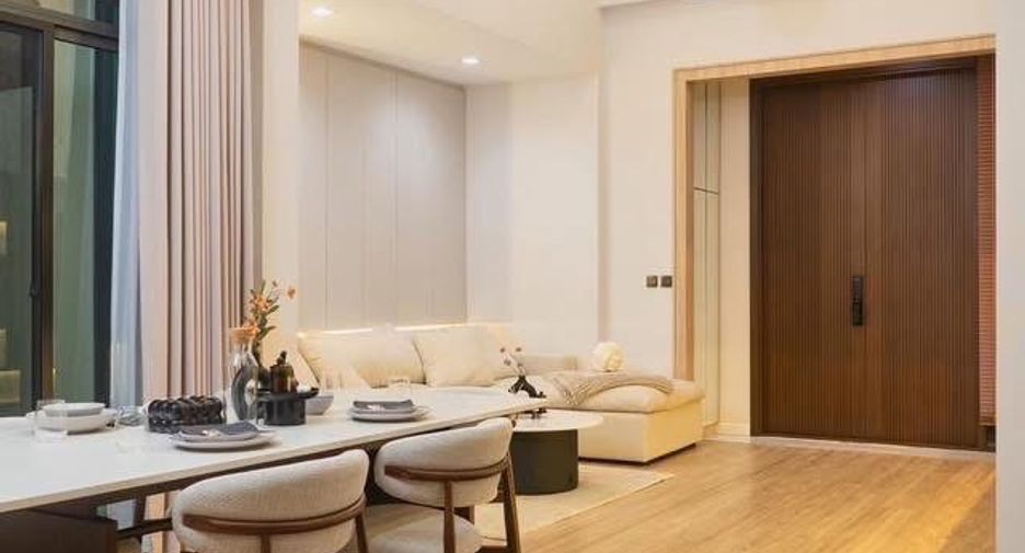 For rent and for sale 3 bedrooms house in Phra Khanong, Bangkok