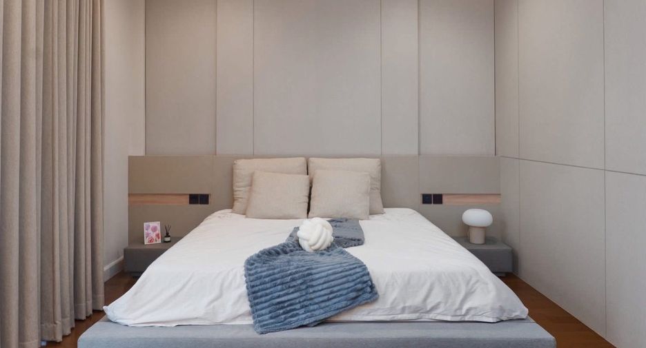 For rent and for sale 3 bedrooms house in Phra Khanong, Bangkok