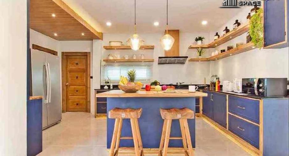 Villa en alquiler de 5 habitaciones en Bang Lamung, Chonburi