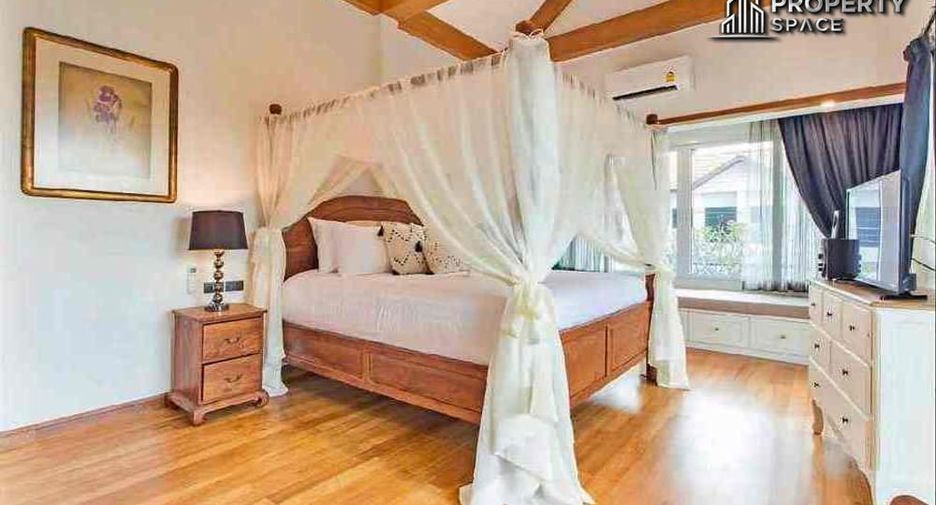 Villa en alquiler de 5 habitaciones en Bang Lamung, Chonburi