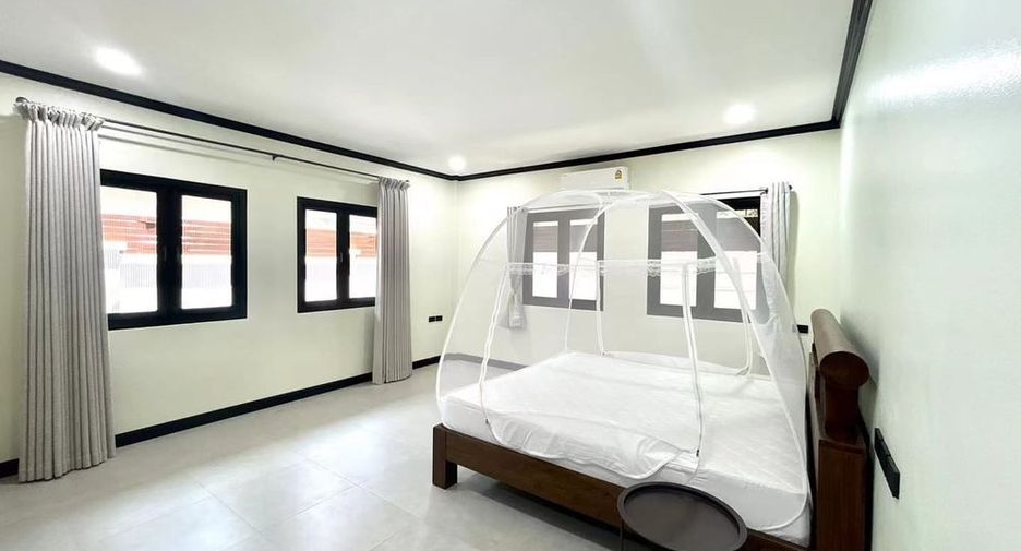 Villa zur Miete und zum Kauf mit 4 Zimmer in Huay Yai, Pattaya