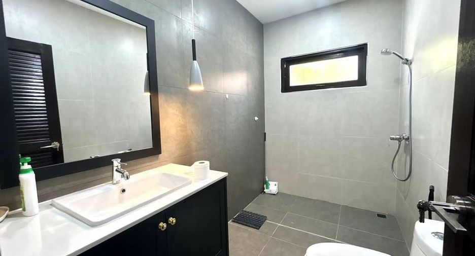 Villa zur Miete und zum Kauf mit 4 Zimmer in Huay Yai, Pattaya