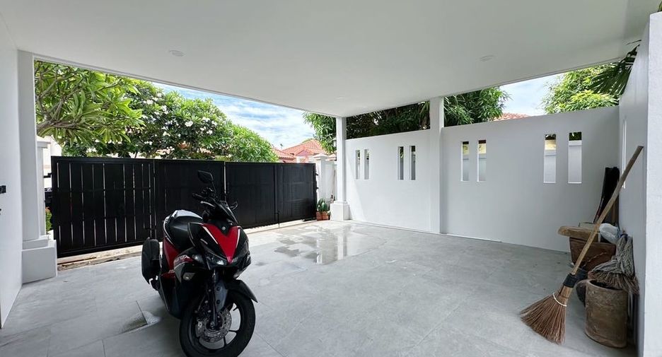 Villa zur Miete und zum Kauf mit 4 Zimmer in Huay Yai, Pattaya