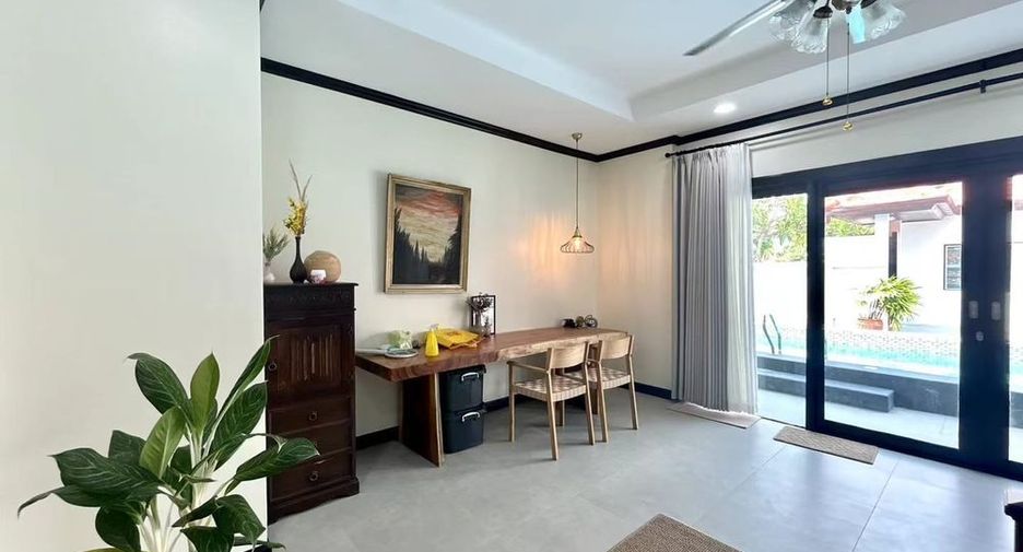 Villa zur Miete und zum Kauf mit 4 Zimmer in Huay Yai, Pattaya