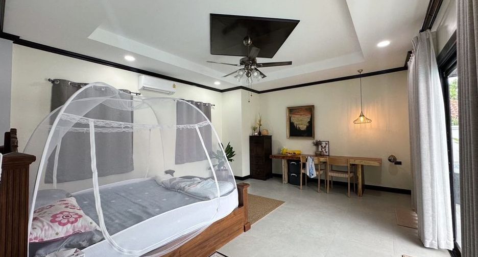 Villa zur Miete und zum Kauf mit 4 Zimmer in Huay Yai, Pattaya