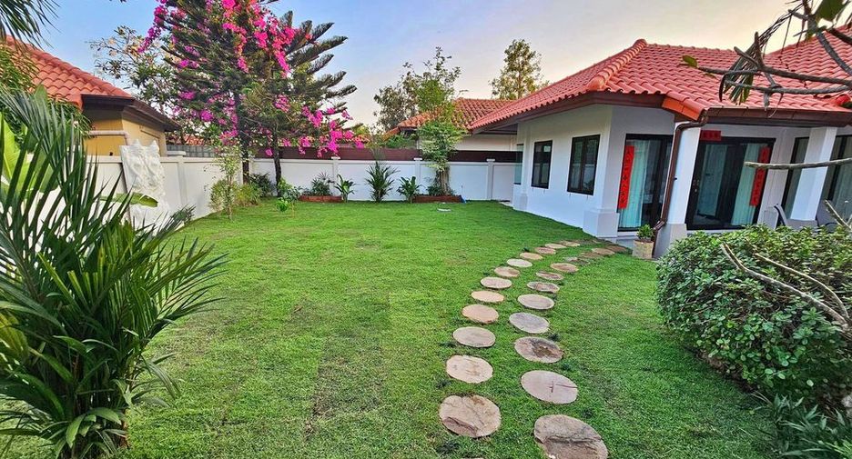 Villa zur Miete und zum Kauf mit 4 Zimmer in Huay Yai, Pattaya