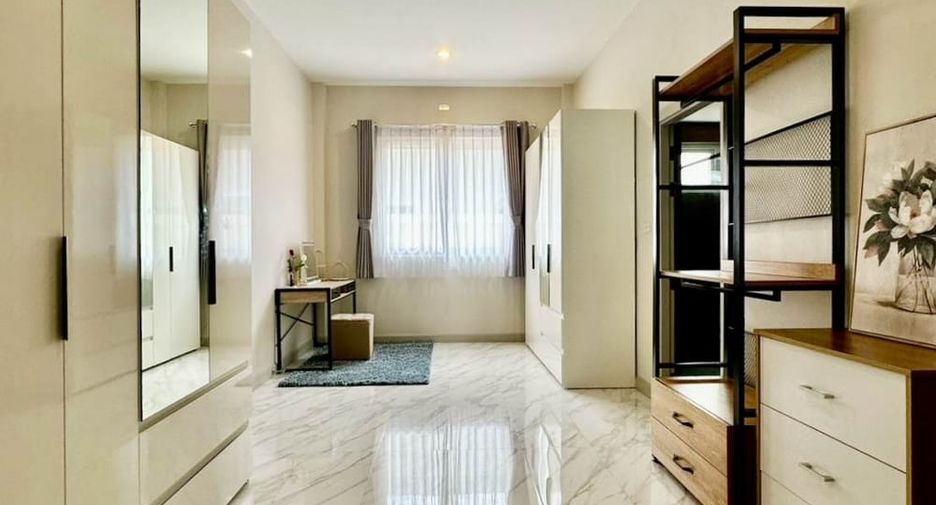 For rent and for sale 6 bedrooms villa in Huay Yai, Pattaya