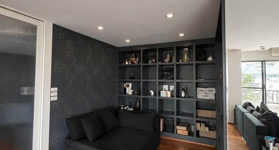 Condo en alquiler de 2 habitaciones en Yan Nawa, Bangkok