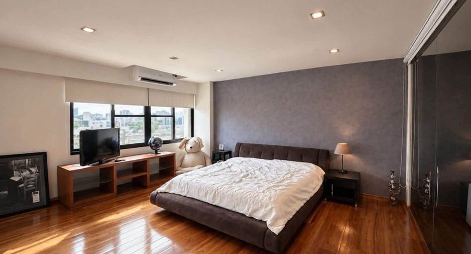 Condo en alquiler de 2 habitaciones en Yan Nawa, Bangkok