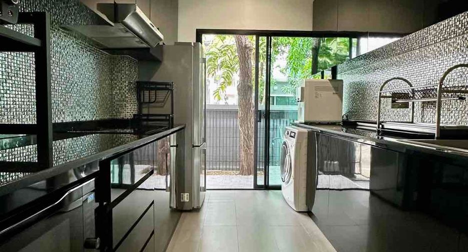 Haus zum Kauf und zur Miete mit 4 Zimmer in Prawet, Bangkok
