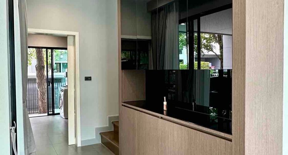 Haus zum Kauf und zur Miete mit 4 Zimmer in Prawet, Bangkok