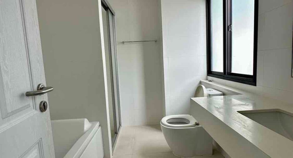 Haus zum Kauf und zur Miete mit 4 Zimmer in Prawet, Bangkok