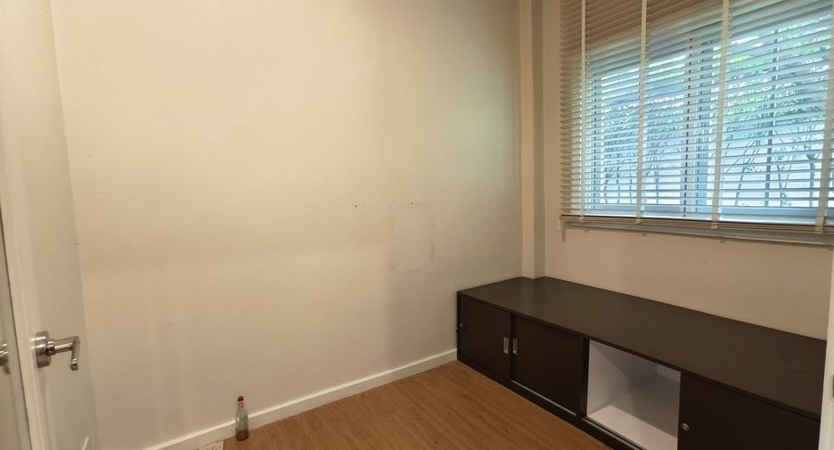 For rent スタジオ house in Lat Phrao, Bangkok