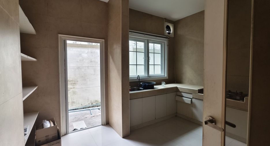 For rent スタジオ house in Lat Phrao, Bangkok