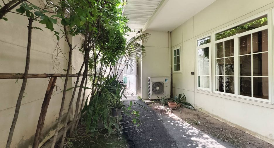 For rent スタジオ house in Lat Phrao, Bangkok