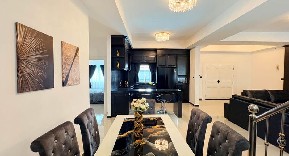 À louer et à vendre 6 chambres villa à Bang Lamung, Chonburi