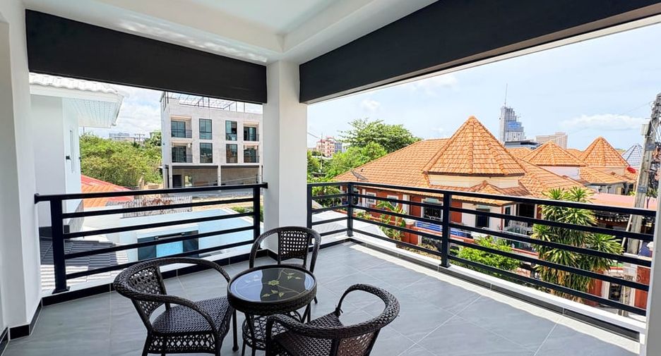 À louer et à vendre 6 chambres villa à Bang Lamung, Chonburi