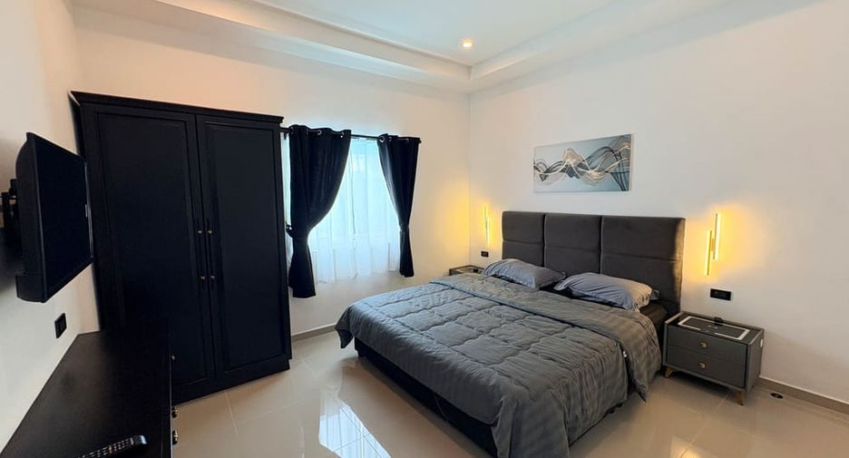 À louer et à vendre 6 chambres villa à Bang Lamung, Chonburi