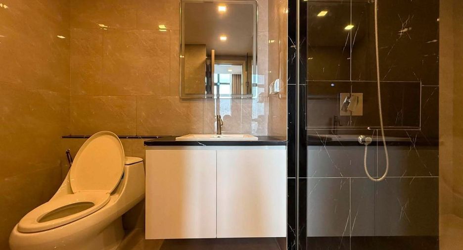 Wohnung zur Miete mit 4 Zimmer in Huai Khwang, Bangkok