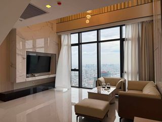 Wohnung zur Miete mit 4 Zimmer in Huai Khwang, Bangkok