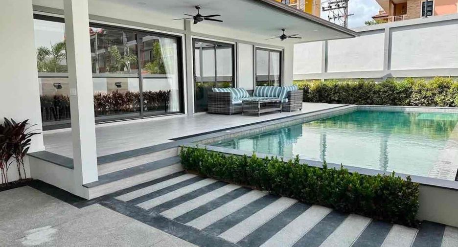 À louer 4 chambres villa à Bang Lamung, Chonburi