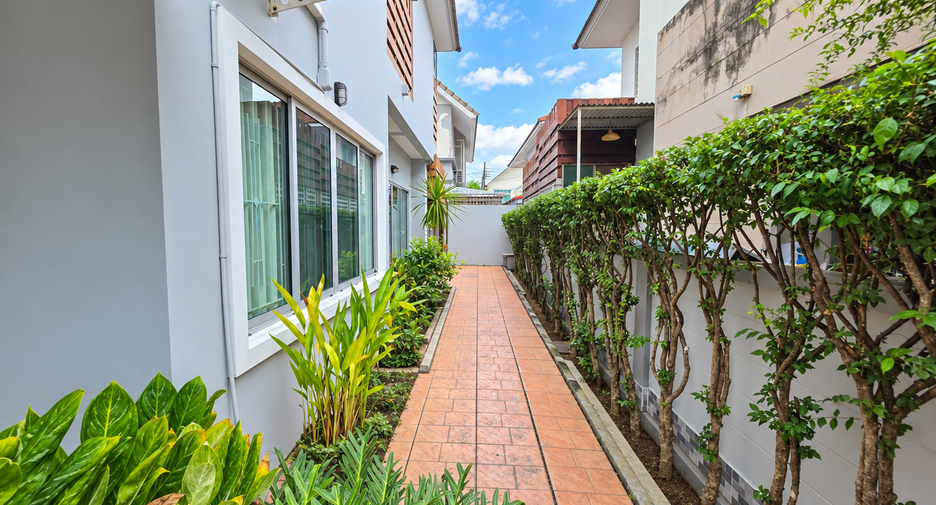 Haus zum Kauf mit 3 Zimmer in Bang Yai, Nonthaburi