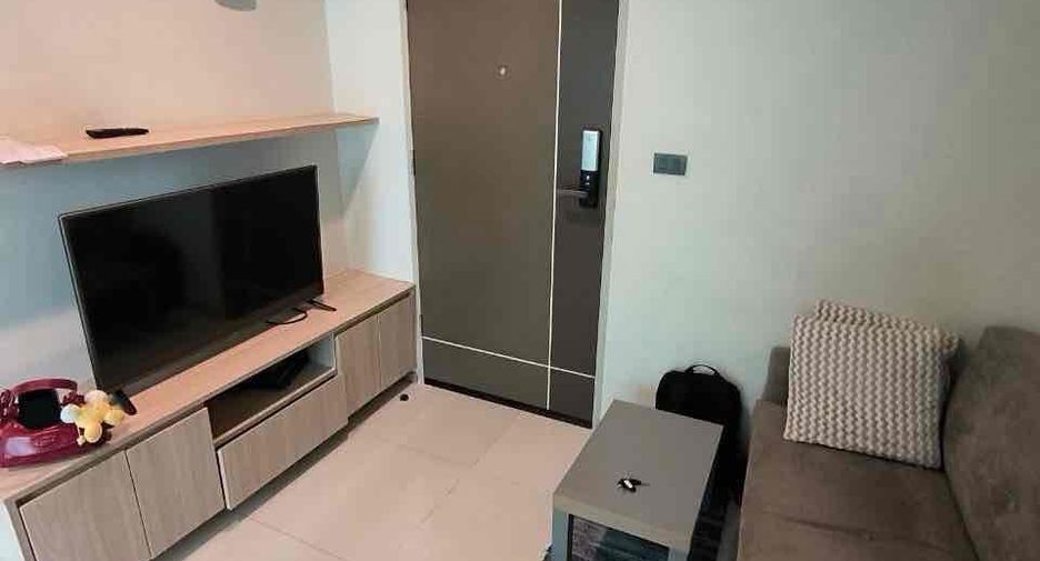Condo en alquiler de 1 habitaciones en Phra Khanong, Bangkok