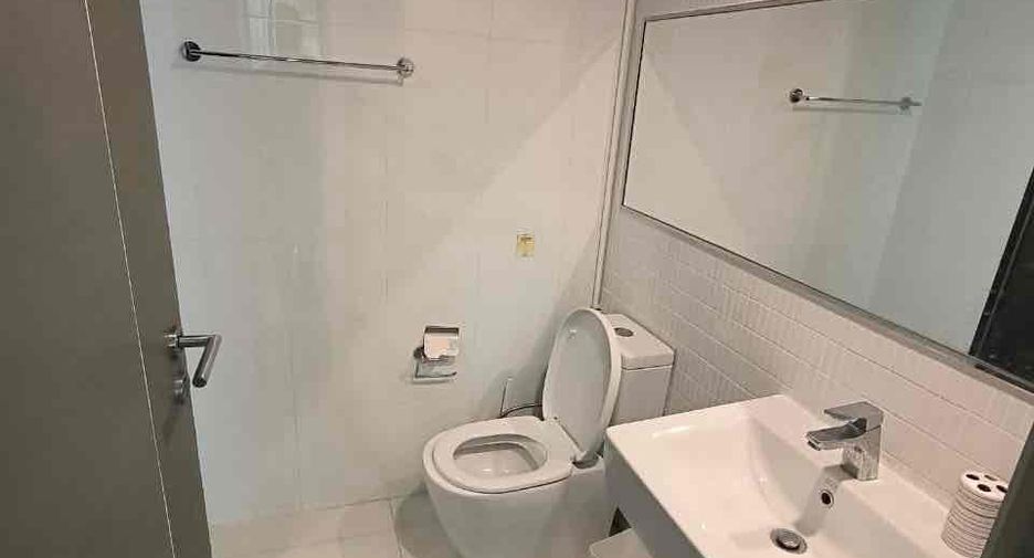 Condo en alquiler de 1 habitaciones en Phra Khanong, Bangkok