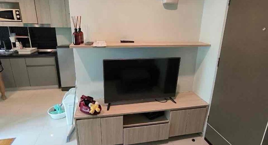 Condo en alquiler de 1 habitaciones en Phra Khanong, Bangkok