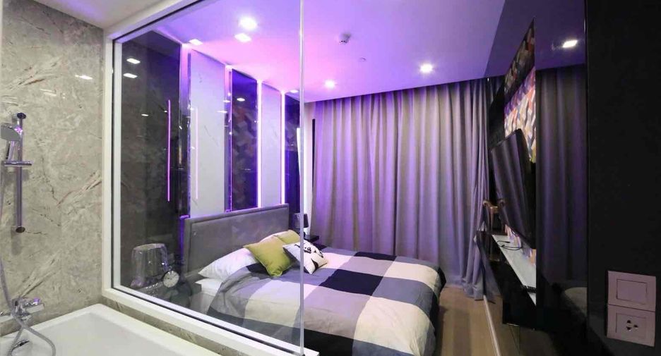 For rent 3 bedrooms condo in Khlong Toei, Bangkok