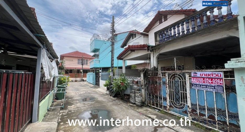 For sale 2 bedrooms townhouse in Chom Thong, Bangkok