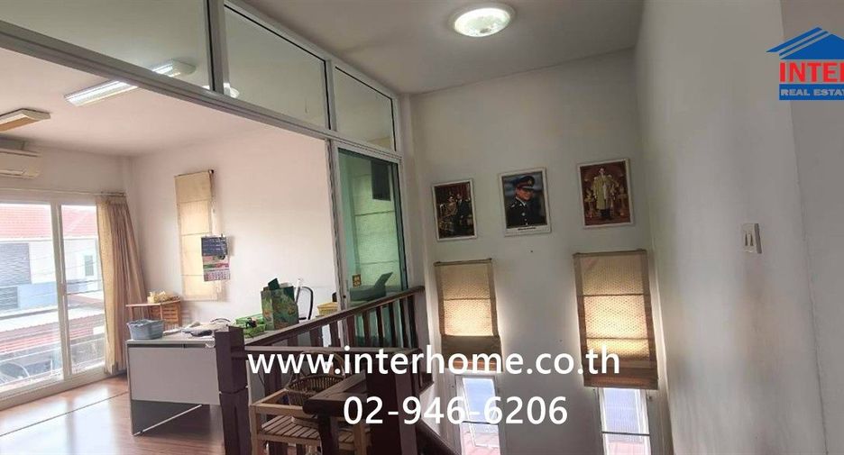 For sale 4 bedrooms house in Don Mueang, Bangkok
