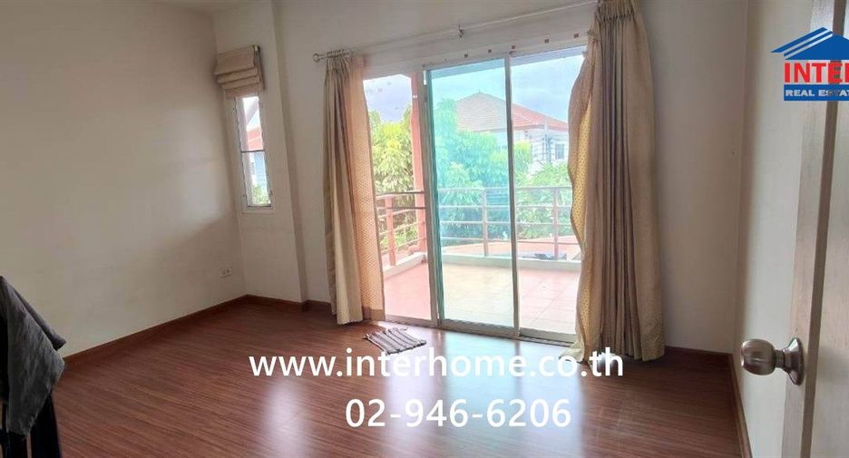 For sale 4 bedrooms house in Don Mueang, Bangkok