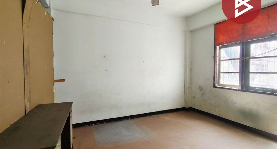 À vendre 2 chambres local commercial à Bang Sao Thong, Samut Prakan