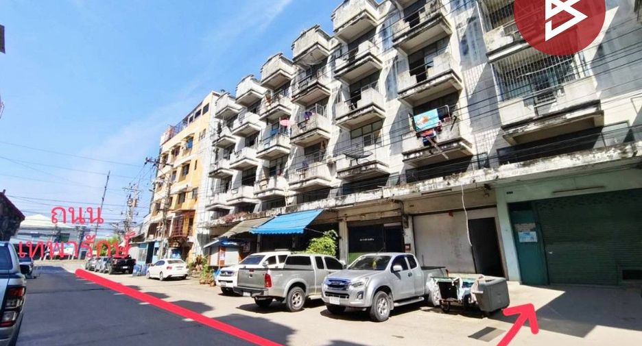 À vendre 2 chambres local commercial à Bang Sao Thong, Samut Prakan