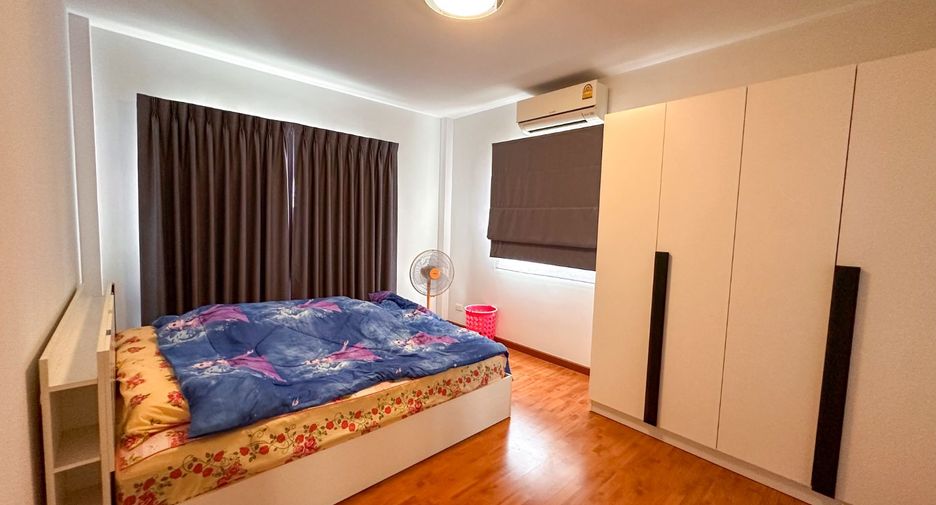 For sale 3 bedrooms house in Mueang Nonthaburi, Nonthaburi