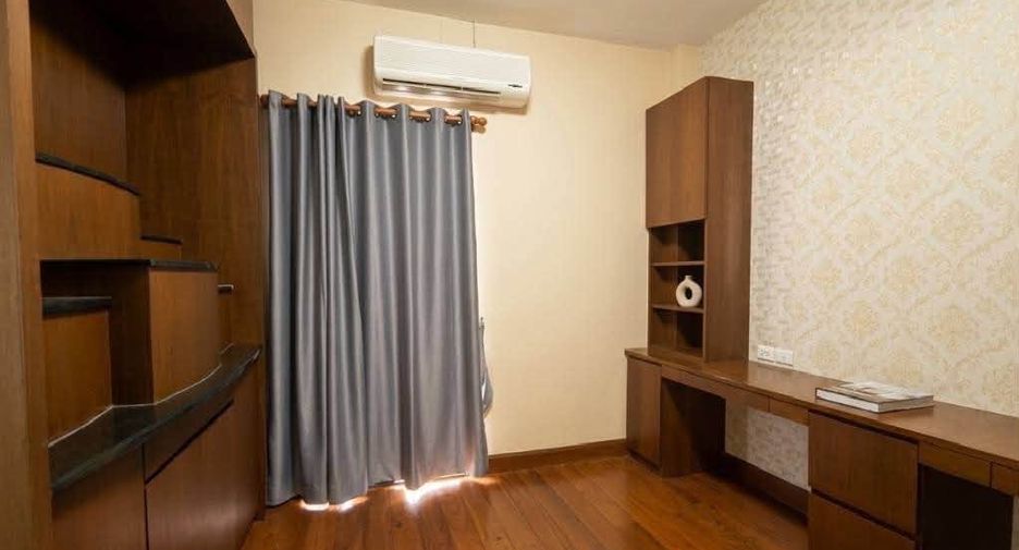 For rent 5 bedrooms house in Saraphi, Chiang Mai
