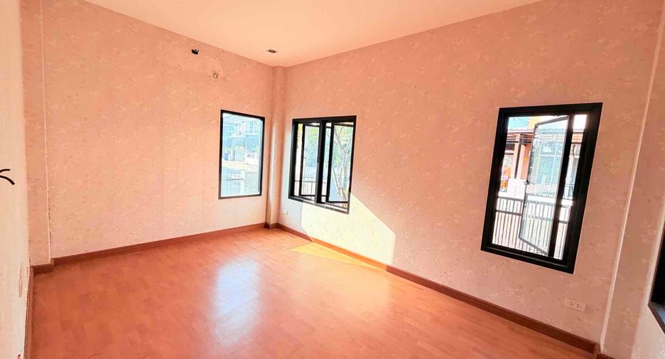 Продажа 3 спальни дом в Mueang Udon Thani, Удонтани