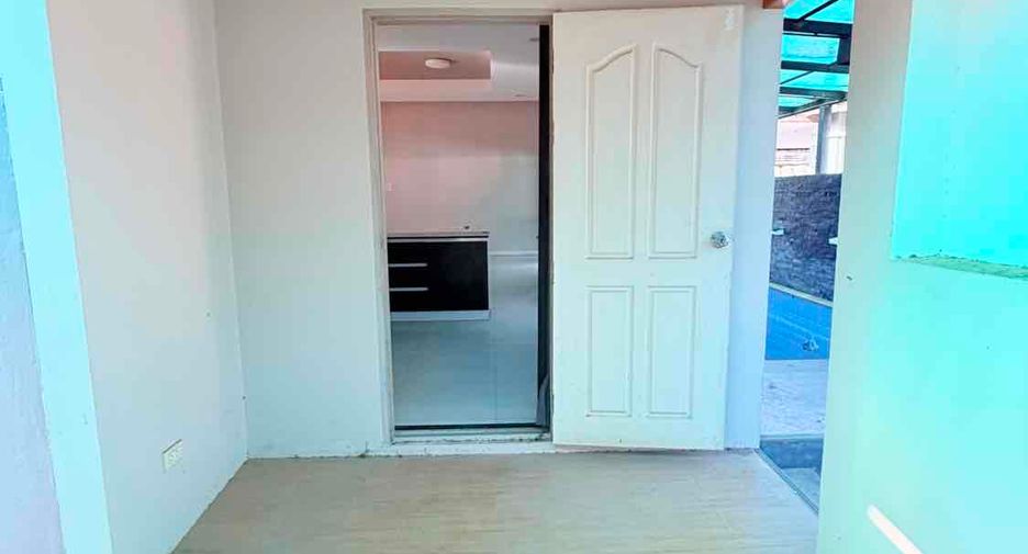 Продажа 3 спальни дом в Mueang Udon Thani, Удонтани