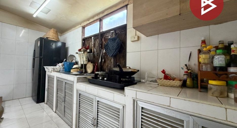 Haus zum Kauf mit 4 Zimmer in Phra Pradaeng, Samut Prakan